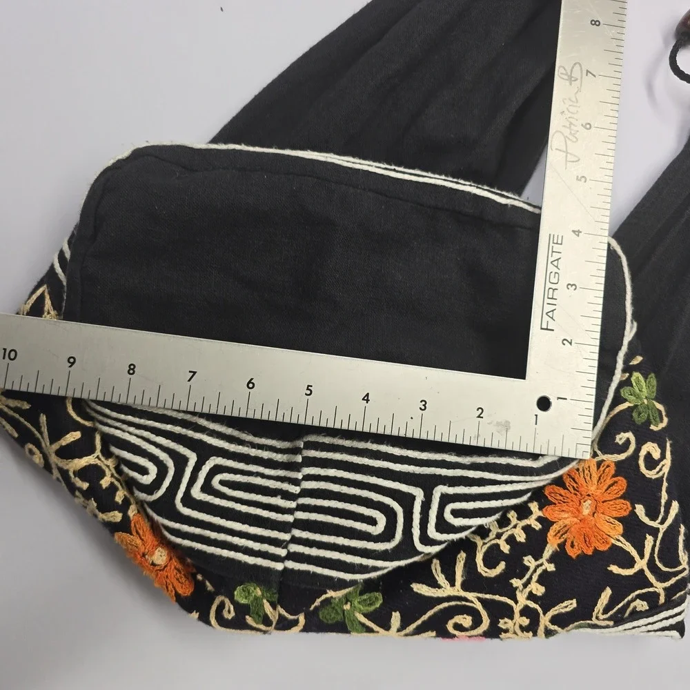 Vintage Retro Black Cotton Embroidered Floral Boho Hobo Sling Bag Wood Button - Picture 4 of 5